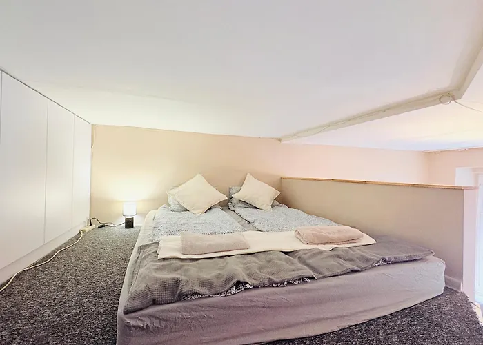 Apartment Brick Loft Szczesliwa -