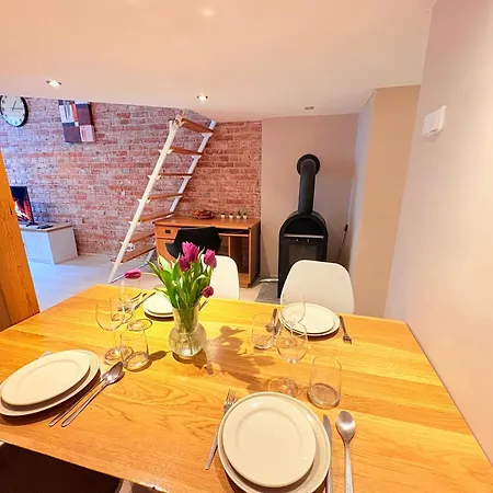 Apartamento Brick Loft Szczesliwa - *