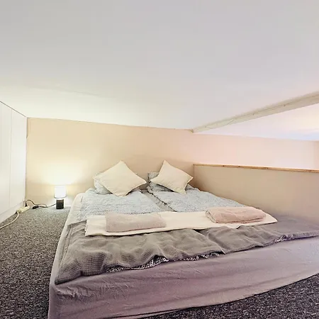 Apartment Brick Loft Szczesliwa -