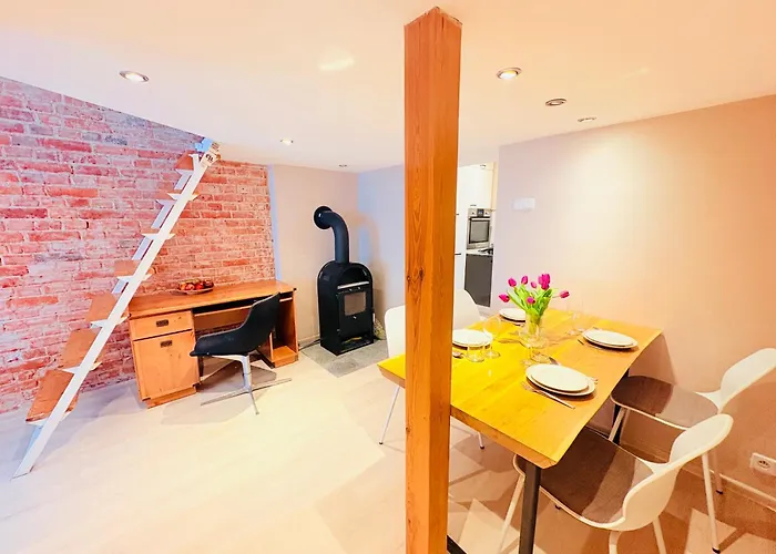 Brick Loft Szczesliwa - Apartamento *